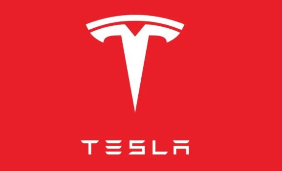 Ya puedes trabajar en Tesla aunque no tengas estudios universitarios