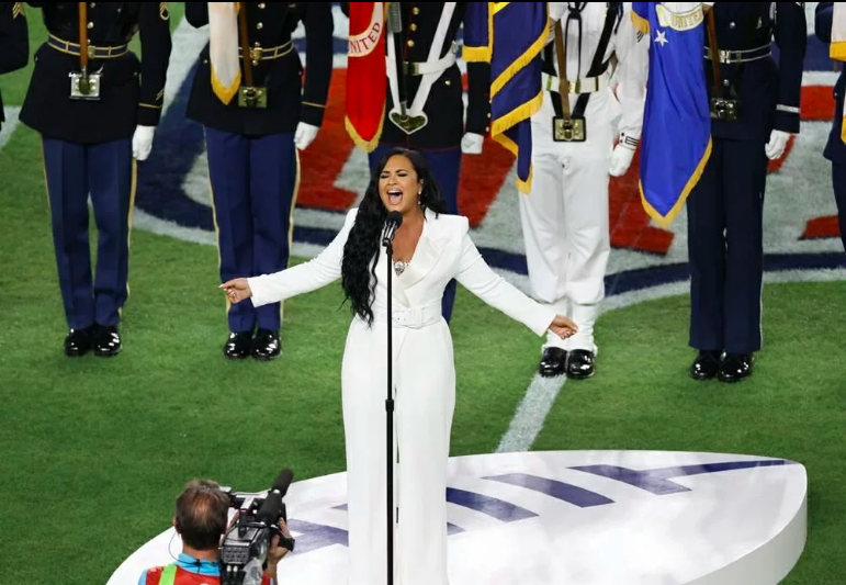 Super Bowl 2020: Demi Lovato canta el Himno ¡IMPECABLE! (Video)