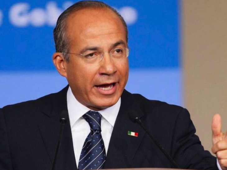 Felipe Calderón afirma que población de México es débil y las redes lo destrozan