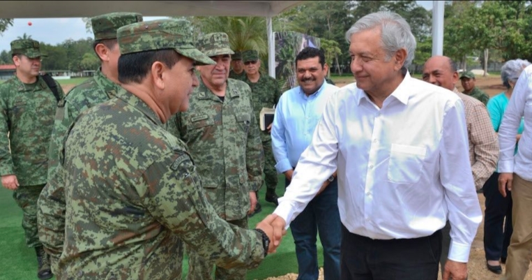 AMLO confía en el ejército para enfrentar pandemia de coronavirus