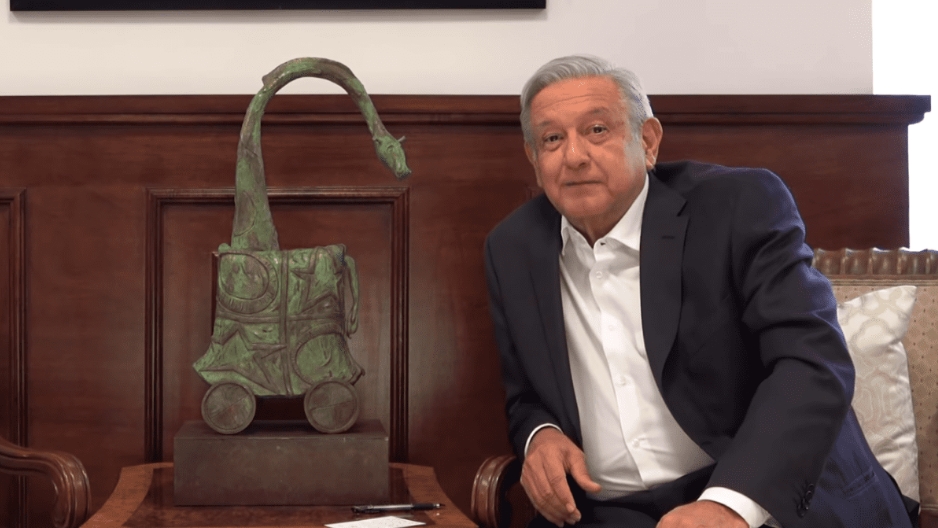 AMLO y Beatriz Gutiérrez leen hermoso cuento a los pequeños en el Día del Niño