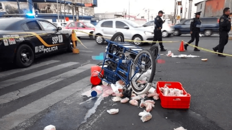 Muere vendedor ambulante atropellado por pipa de agua en Iztapalapa, CDMX