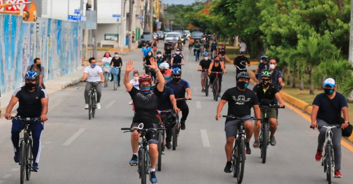 Solidaridad va por más ciclovías y calles peatonales