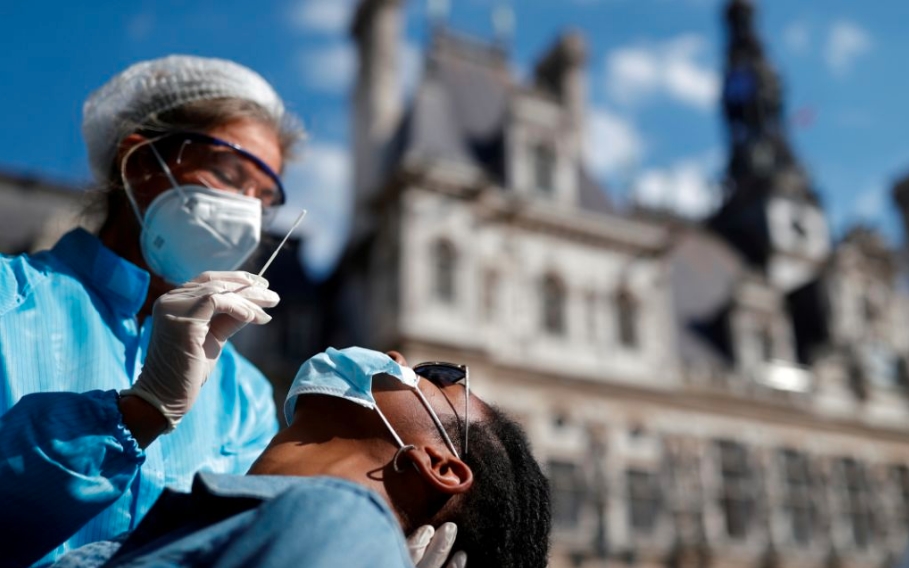 Casi 9 mil nuevos contagios de Covid-19 en Francia; nuevo récord desde inicio de pandemia