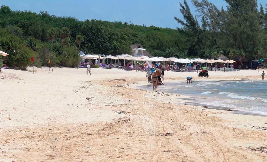 Playa del Carmen: Desisten de trámite para recuperación de playa frente a hotel