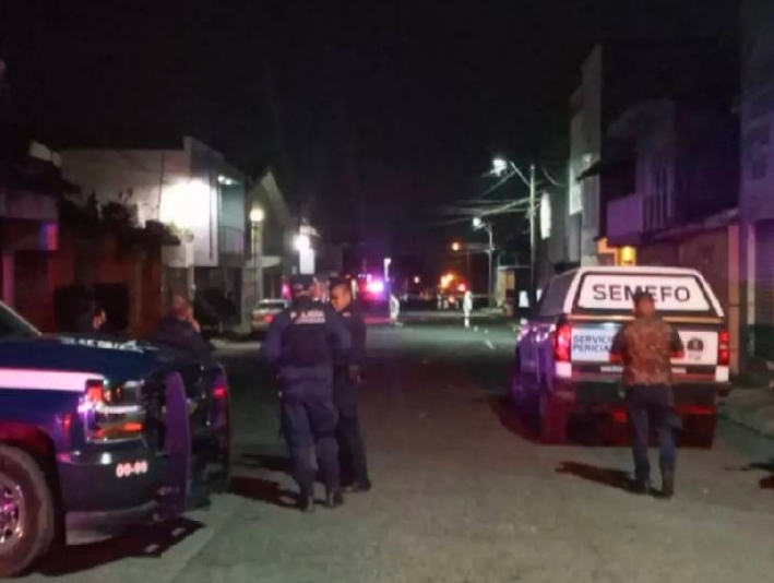 Ataque armado en bar de Uruapan, deja dos muertos y 16 lesionados