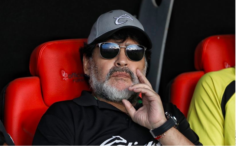 Argentina: Le diagnostican un coágulo en la cabeza a Maradona y tendrá que ser operado