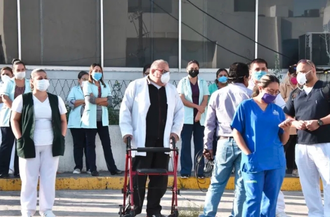 OPERACIÓN CHAPULTEPEC: Llegan médicos de varios estados a CDMX para apoyar en atención de pacientes COVID-19