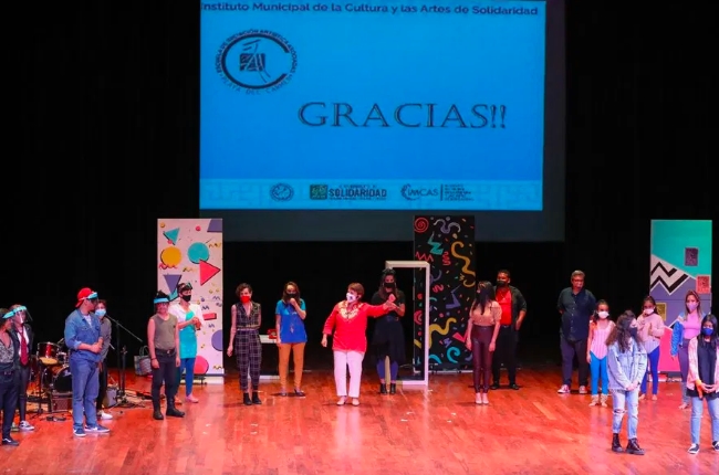 Laura Beristain encabeza graduación de alumnos de la Escuela Municipal de Iniciación Artística