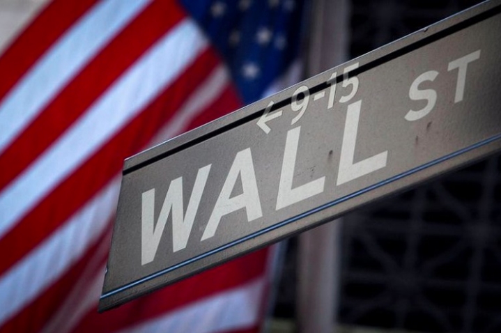 Wall Street abre en baja ante cautela por resultados de empresas