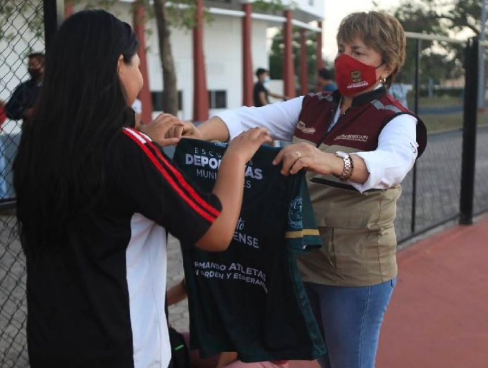 ”El deporte transforma la vida de los jóvenes solidarenses”: Laura Beristain