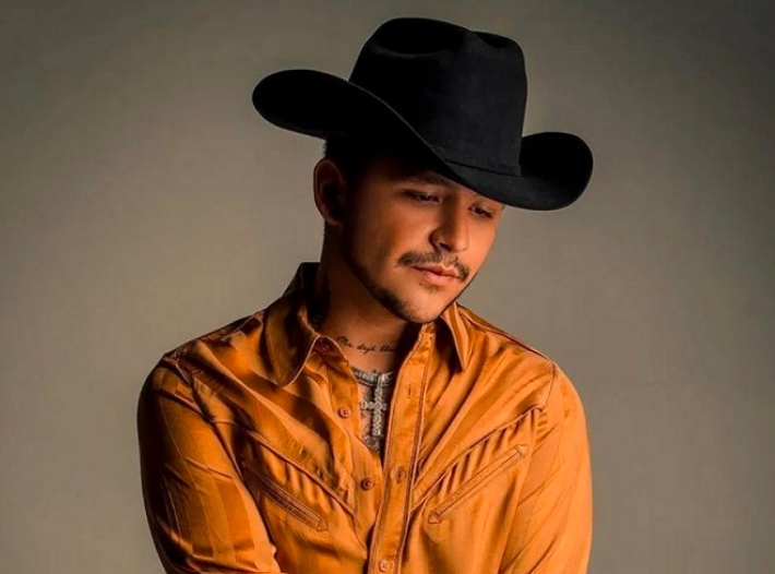 Muere abuela de Christian Nodal, un día después que la de Belinda