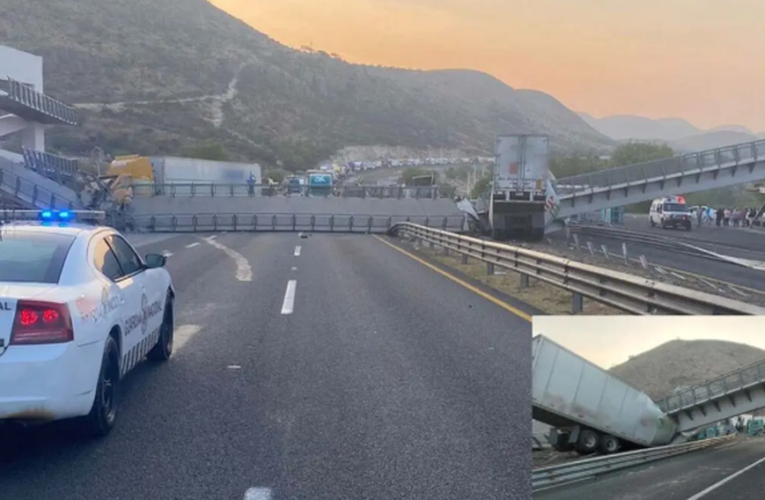 (VIDEO) Colapsa puente peatonal y aplasta dos tráileres