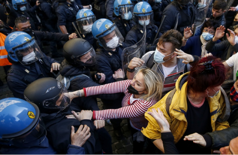 Gresca entre restauranteros y la policía en Roma por restricciones