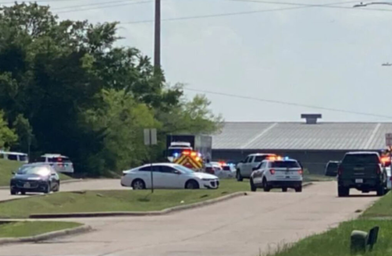 Reportan un muerto y varias personas heridas tras tiroteo en Texas