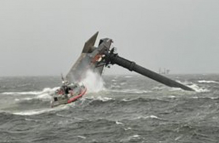 Vuelca barco en Luisiana; deja un muerto y 12 desaparecidos