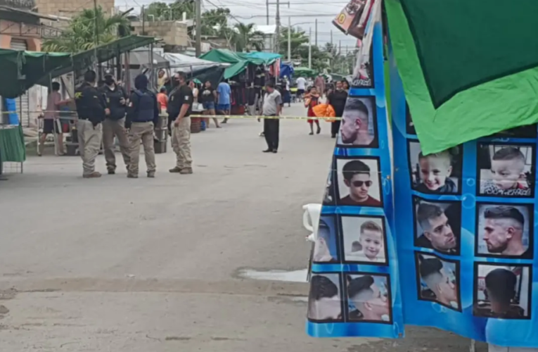 Cancún: Ejecutan a hombre en tianguis de la región 219