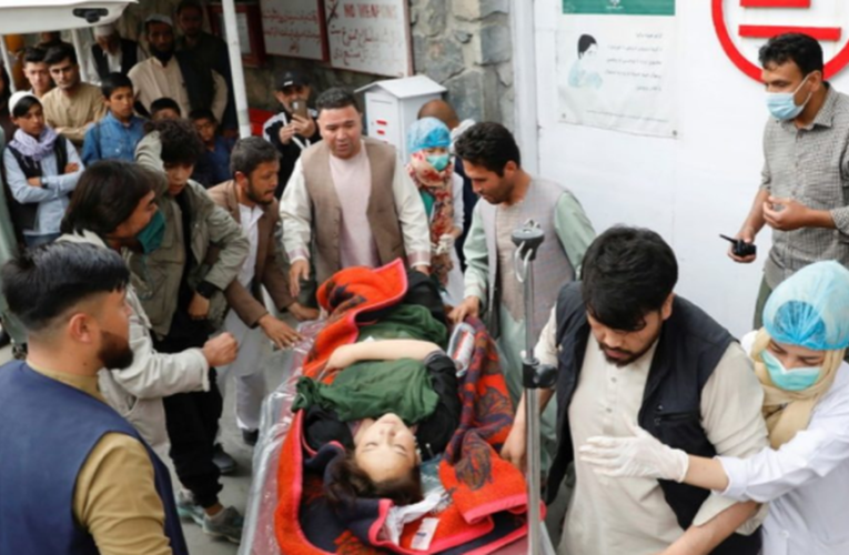 40 muertos en un atentado contra una escuela en Kabul, Afganistán