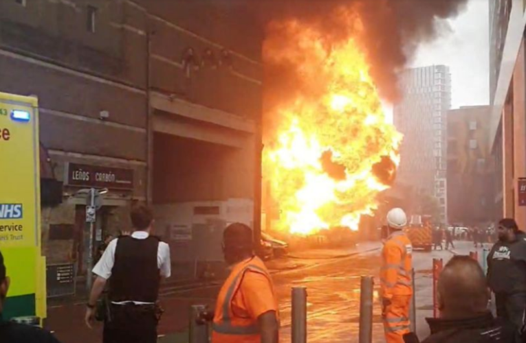 Gran incendio se desata en el centro de Londres; descartan terrorismo