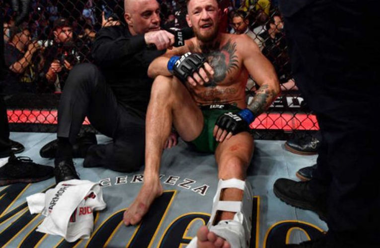 McGregor sufre fractura y pierde ante Poirier