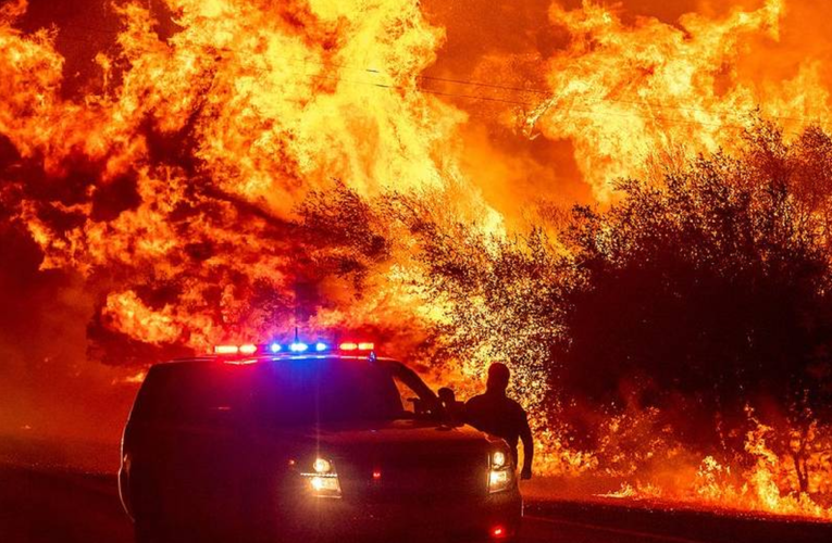 VIDEO: Arde el oeste de Estados Unidos; responsabilizan a firma eléctrica de California