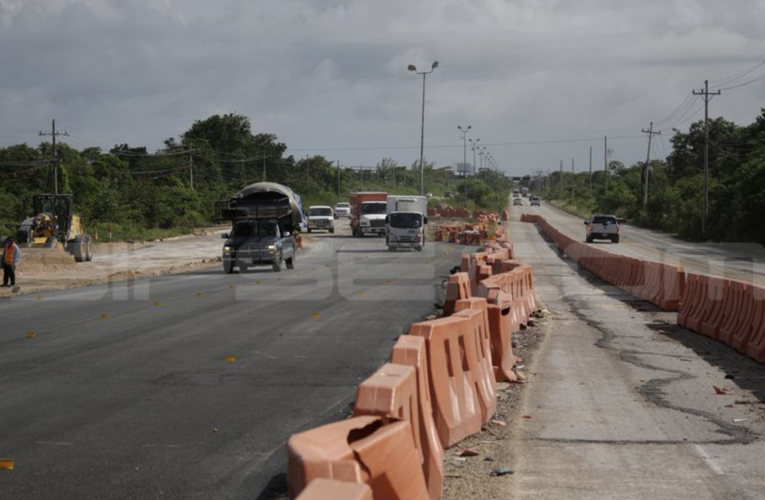 Rellenan socavón y reabren carriles en la Cancún – Playa