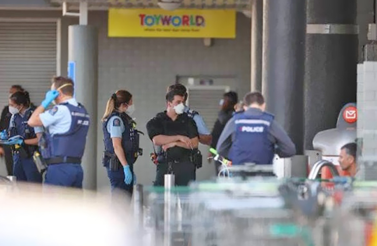 Brutal ataque, terrorista abatido en supermercado