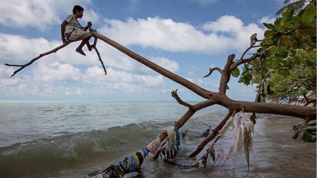 Kiribati, el remoto país donde la llegada de un vuelo internacional causó la primera cuarentena desde el inicio de la pandemia del covid-19