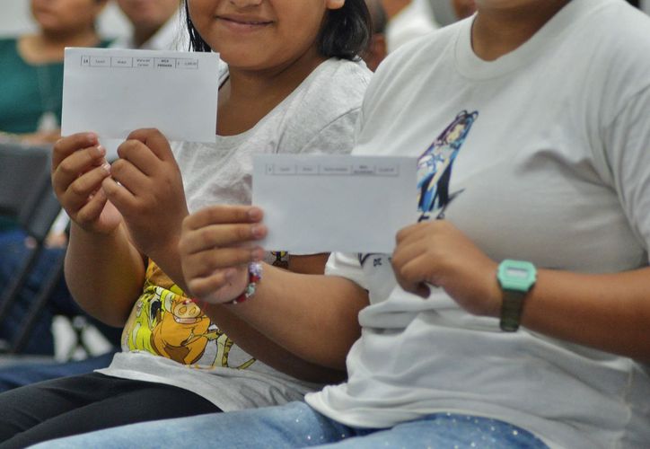 Tras conflicto interno de sindicato del Ayto. de Cozumel, realizan pago de becas