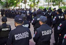 Policías de Cozumel piden mayor protección de seguros de vida