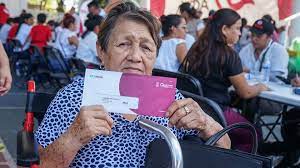 En Cozumel, 1600 tarjetas fueron entregadas a mujeres beneficias en &quot;Mujer es Vida&quot;