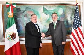 Pompeo asegura que Ebrard pidió ocultar que el Gobierno mexicano había aceptado el programa ‘Quédate en México’