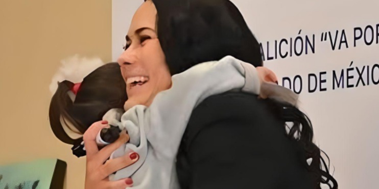 Alejandra del Moral realiza evento de campaña con niños; Morena acusa que los utiliza