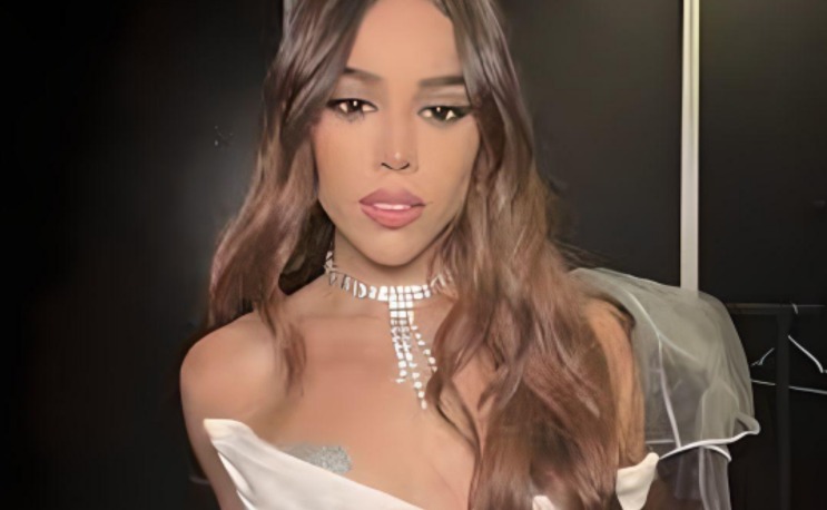 "¡Escándalo! Danna Paola expuesta en un inesperado y vergonzoso acto: ¡Descubre por qué compró un bulto del mercado y qué se esconde detrás de esta polémica compra!"