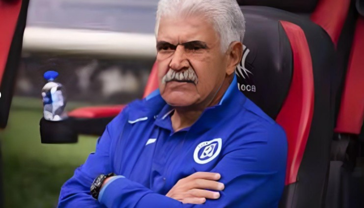 "¡Escándalo en el fútbol! El enojo incontrolable de Tuca Ferretti al enfrentar acusaciones de ausencias secretas en Cruz Azul ¡Te dejará sin palabras!"