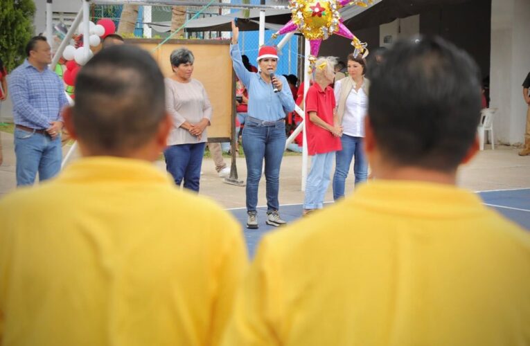 Celebran Navidad en Centro de Retención Municipal de Solidaridad