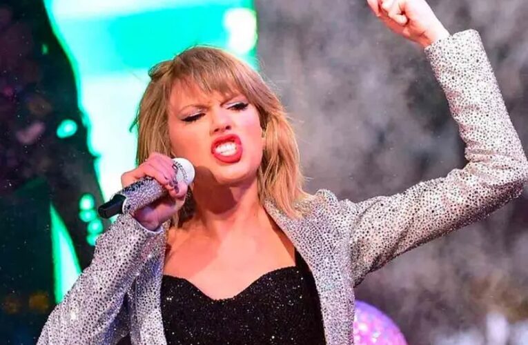 Taylor Swift ‘furiosa’ por imágenes de desnudos generadas por IA