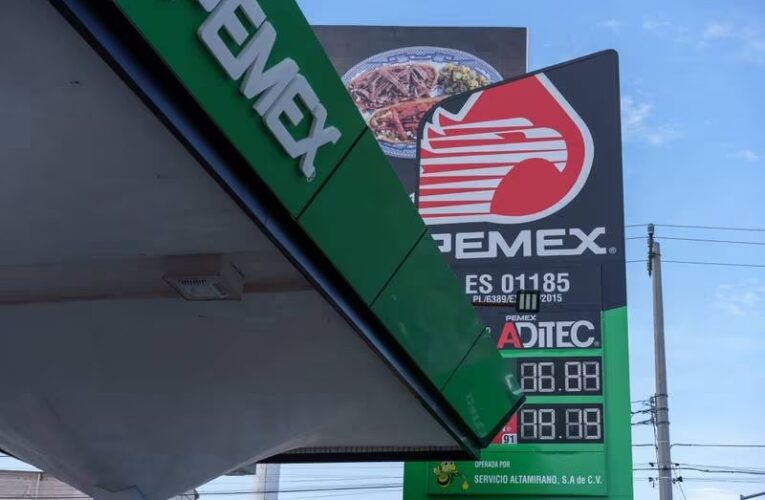 Pemex dice que filtración de datos de proveedores es falsa