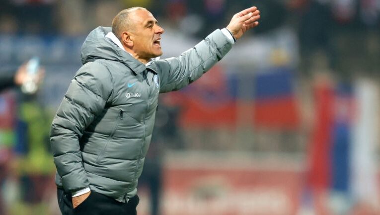 Francesco Calzona es nuevo entrenador del Napoli