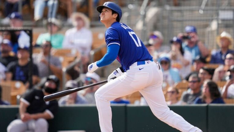 Shohei Ohtani hace home run en su debut con Los Angeles Dodgers contra White Sox