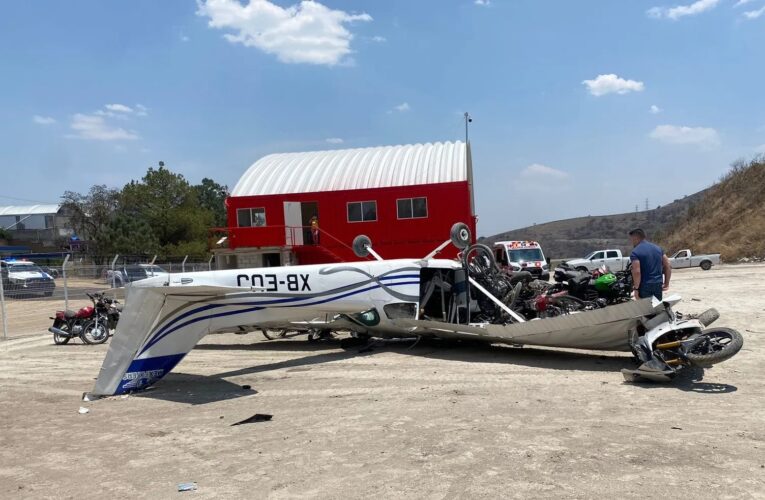 Se desploma avioneta en Atizapán; no hay lesionados