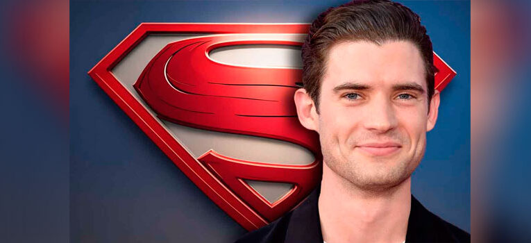 Revelan primera foto de David Corenswet como Superman; así luce el traje que usará el actor