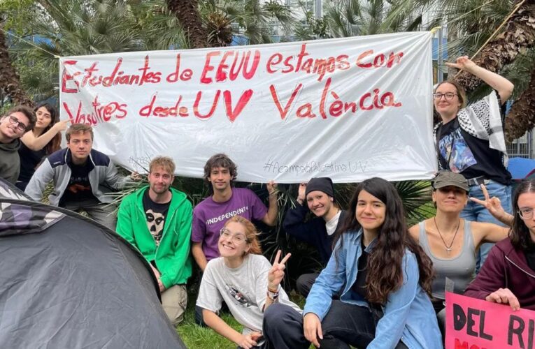 Estudiantes de Universidad de Valencia mantienen acampada a favor de Palestina