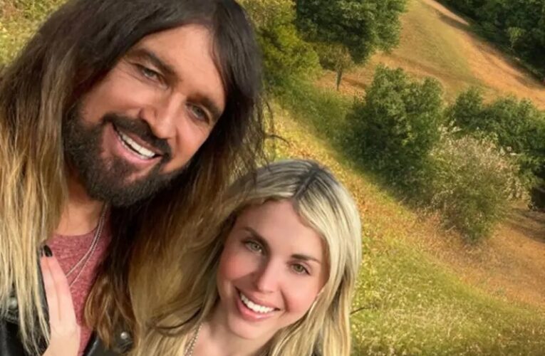 Billy Ray Cyrus pide divorcio a Firerose tras siete meses de casados