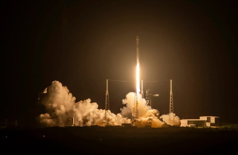 Cohete de SpaceX Falcon 9 tiene anomalía y es sometido a investigación federal