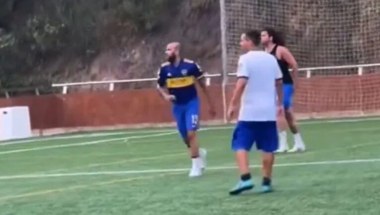 Dani Alves regresó a las canchas