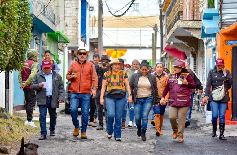 Rigoberto Salgado Vázquez agradece a la alcaldesa Berenice Hernández invitarlo al recorrido de supervisión de los preparativos del Día de Muertos en Mixquic