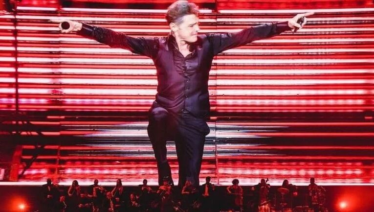 Luis Miguel retoma gira tras recuperarse