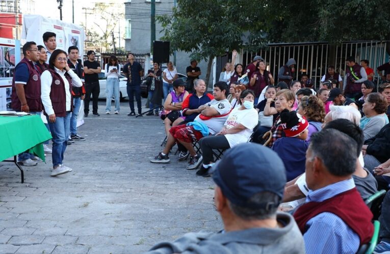 Aleida Alavez supervisa los trabajos de recuperación de La Casa del Pueblo en Iztapalapa