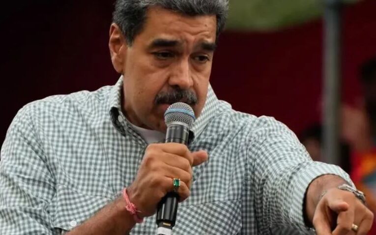 En Venezuela, detienen a tres jueces, dos fiscales y un militar por conspiración contra Maduro